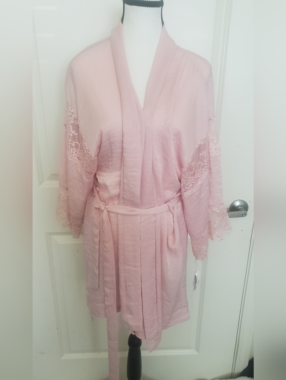 In Bloom By Jonquil Pink Rose Robe NWT
